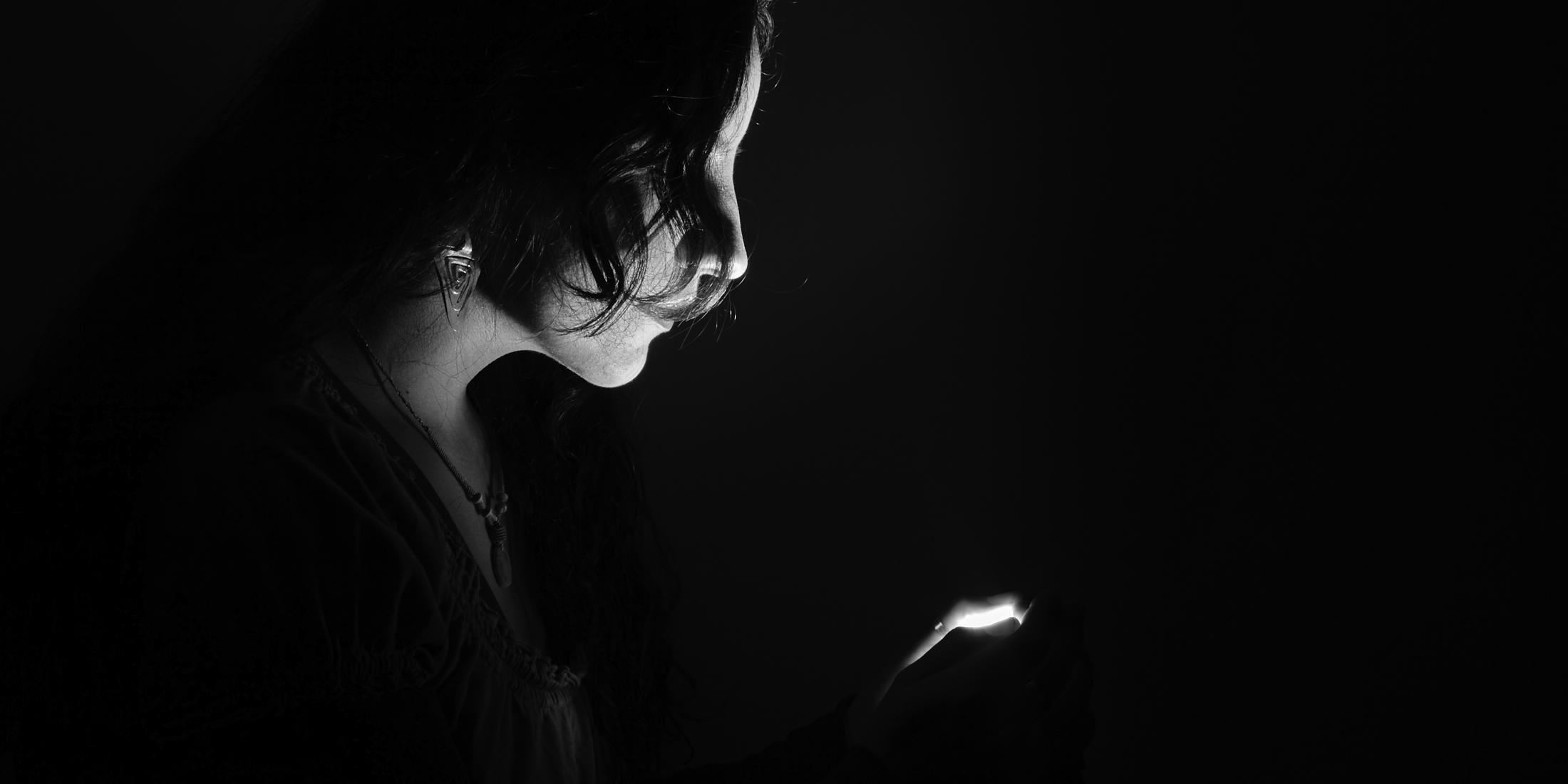 Interacción de la luz natural sobre superficies de diseño